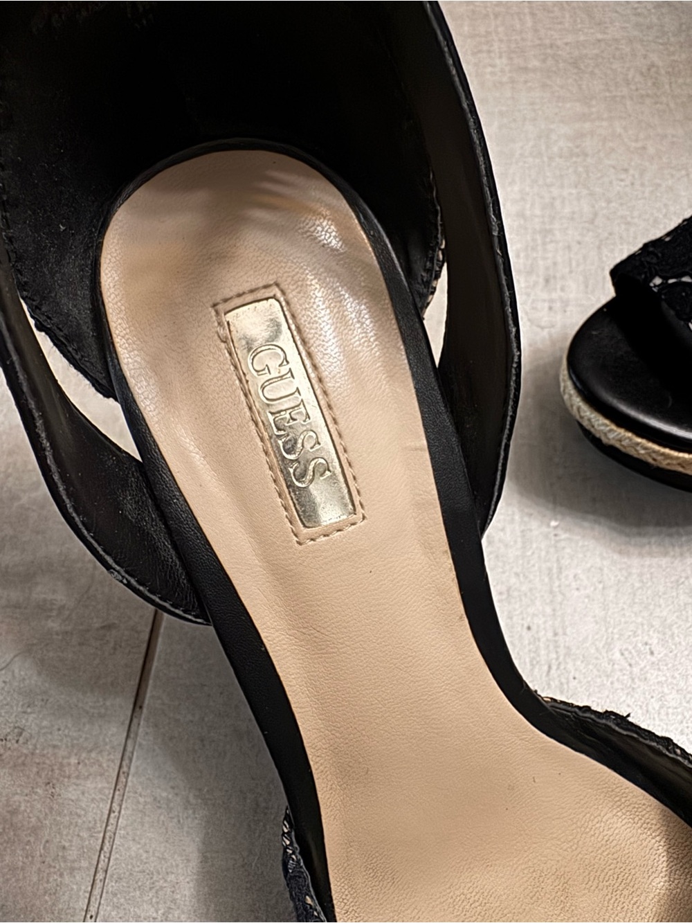 GUESS Black Lace Platform Wedge Sandals – Size 7M - Picture 5 of 8